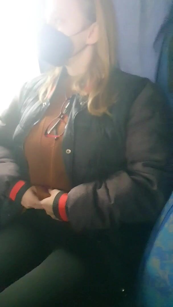 Short bouncing, because it was risky on that bus.... heh