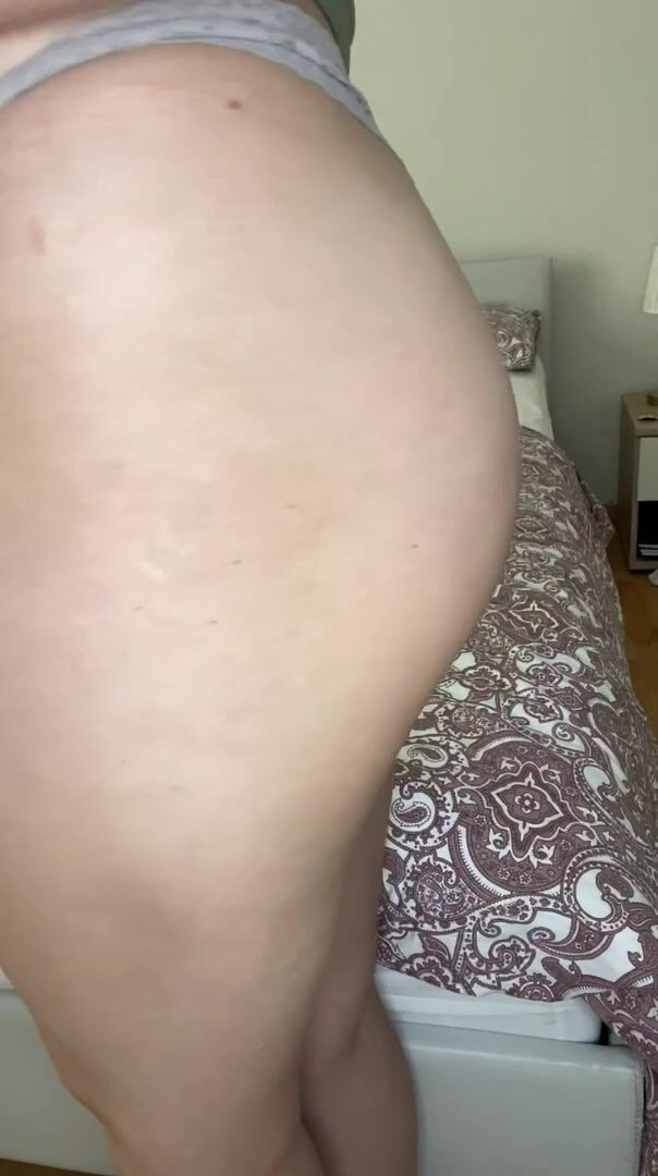 Kinda insecure about my stretch marks… Would you still fuck me?