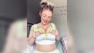 Boob Bounce: Boob bounce British edition #4