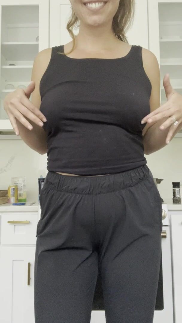 Titty drop while I make my husband dinner