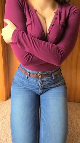 You into natural and bouncy tits?