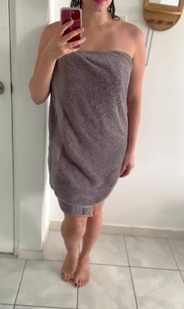 Fresh out of the shower… did you expect my boobs to be this big?
