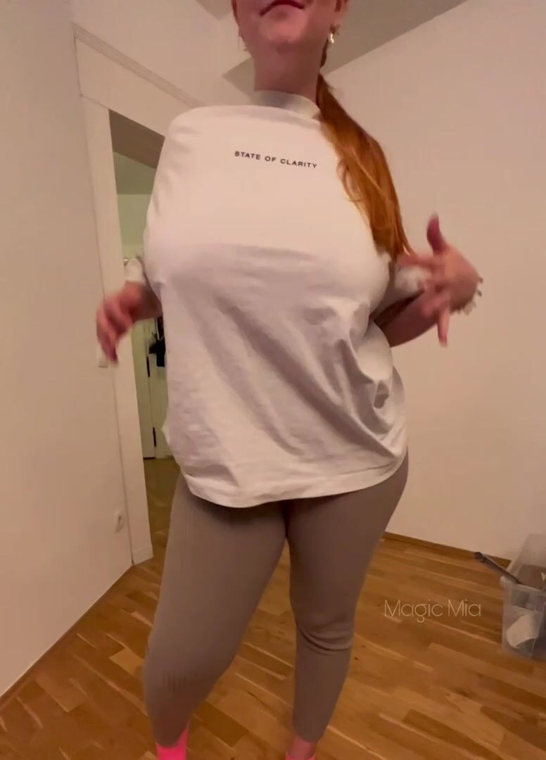 I heard you’re into curvy girls with perfect big tiddies