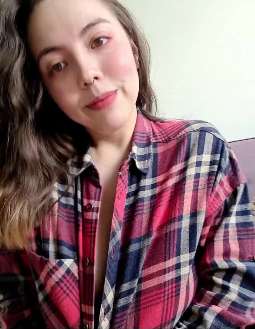 DDs and a cute girl in flannel