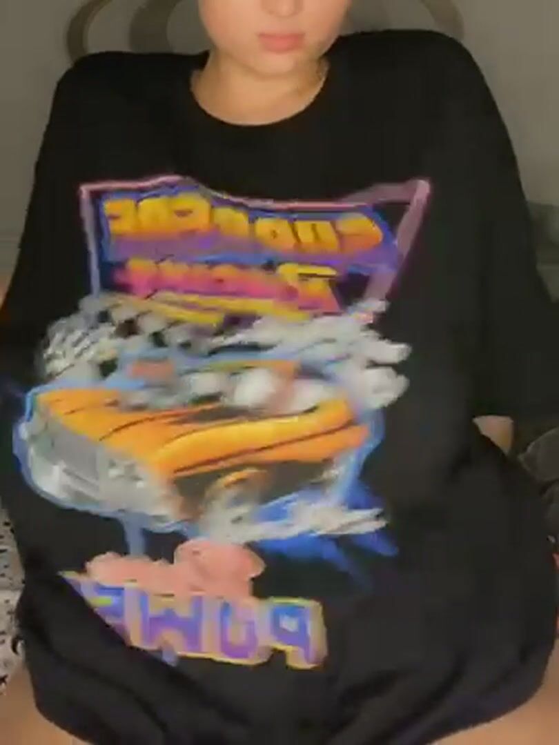 Look what I’m hiding under my T-shirt!