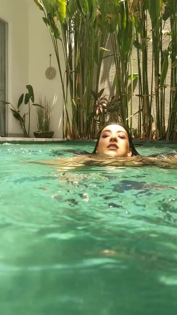 Underwater Bounce