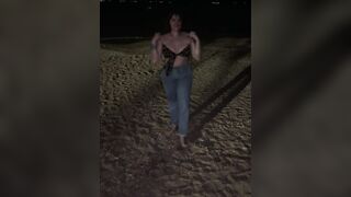 Bouncing my boobs at the public beach ???????? after that I ended covered in cum :x