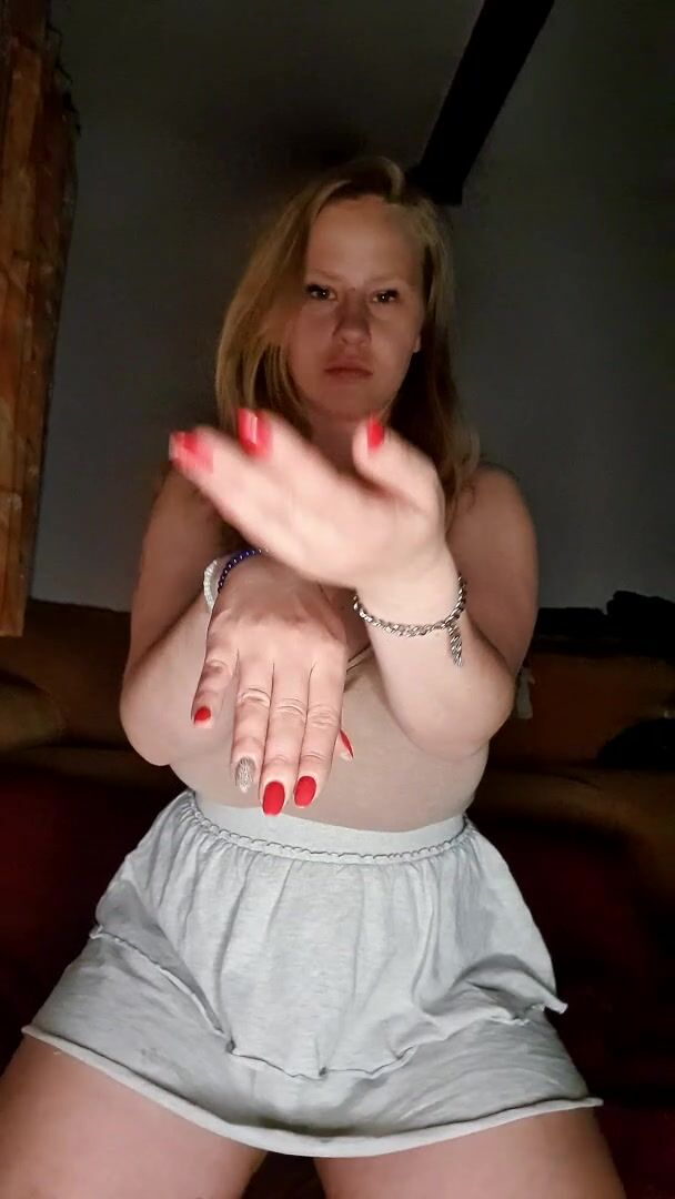 dale a tu cuerpo alegria Macarena eeeh BOOBarena.... aaahe!