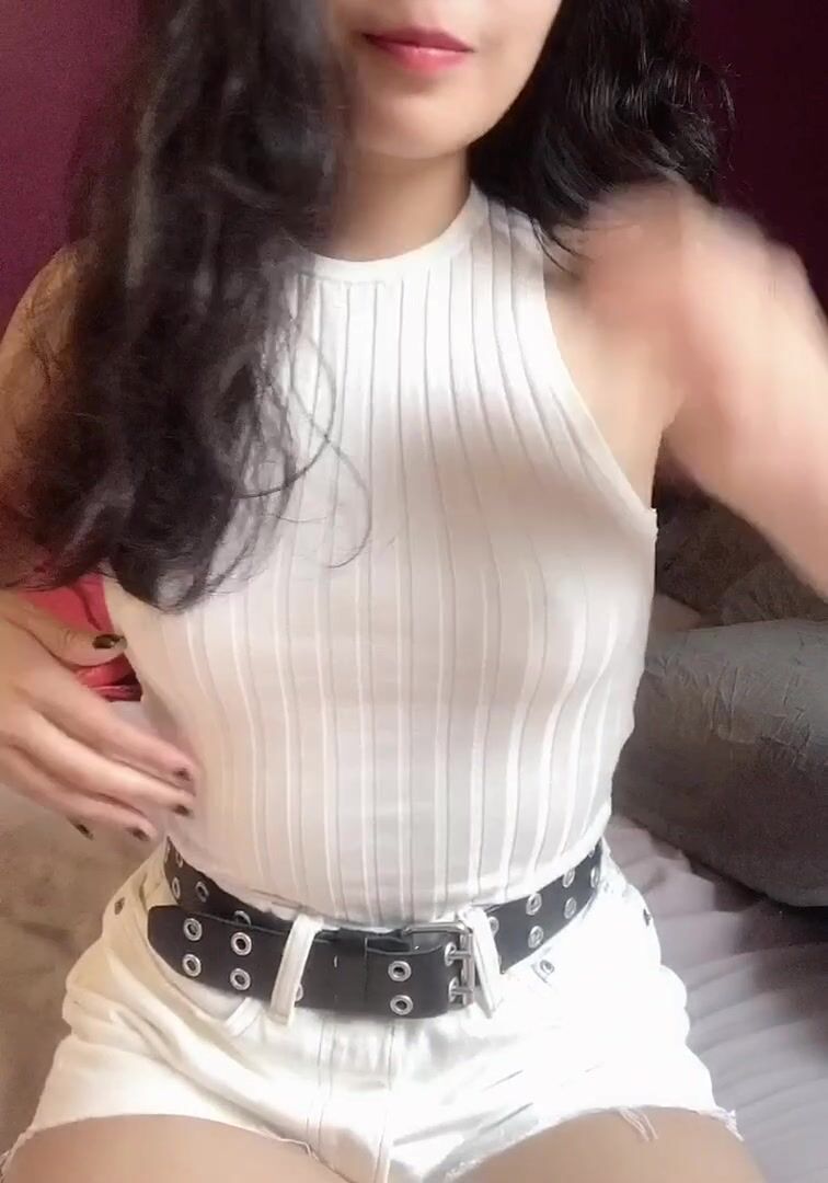 Making my tiny boobs bouncing for you