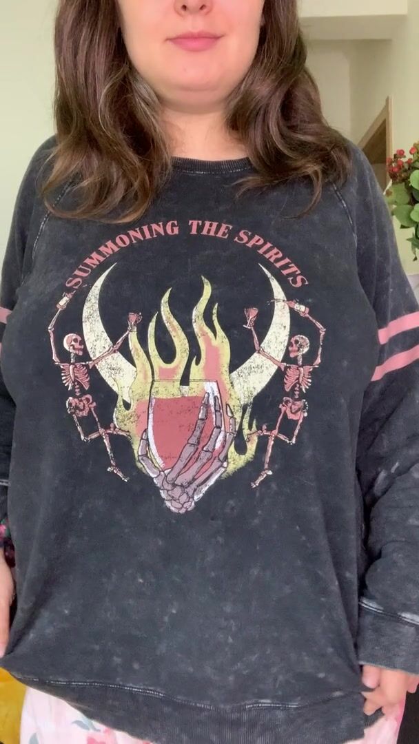 I brought you some juicy titties, wanna give them a taste?