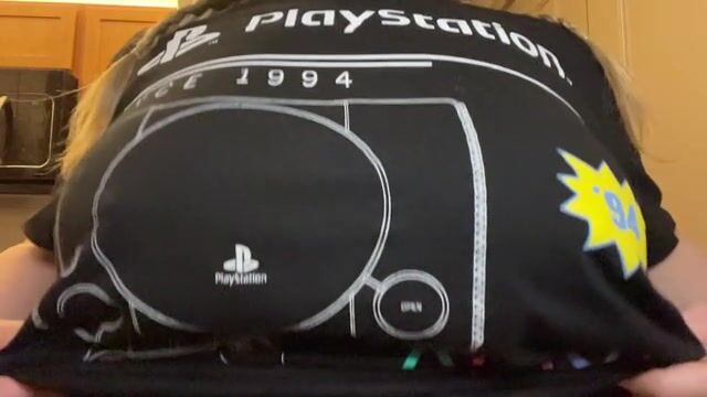 had to put some slo-mo in your titty tuesday (;