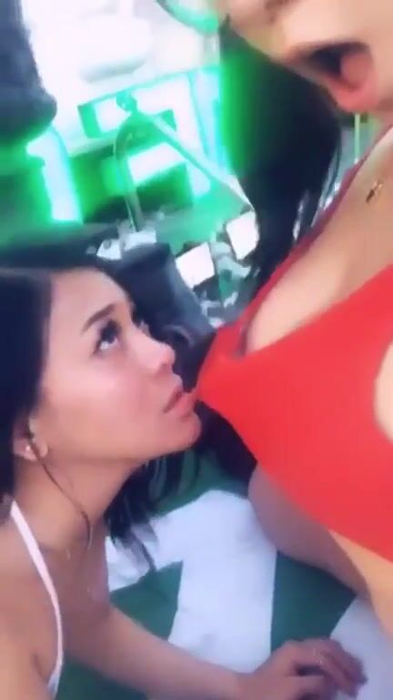 Jasmine unzipping Stellar Loving boobs with her teeth