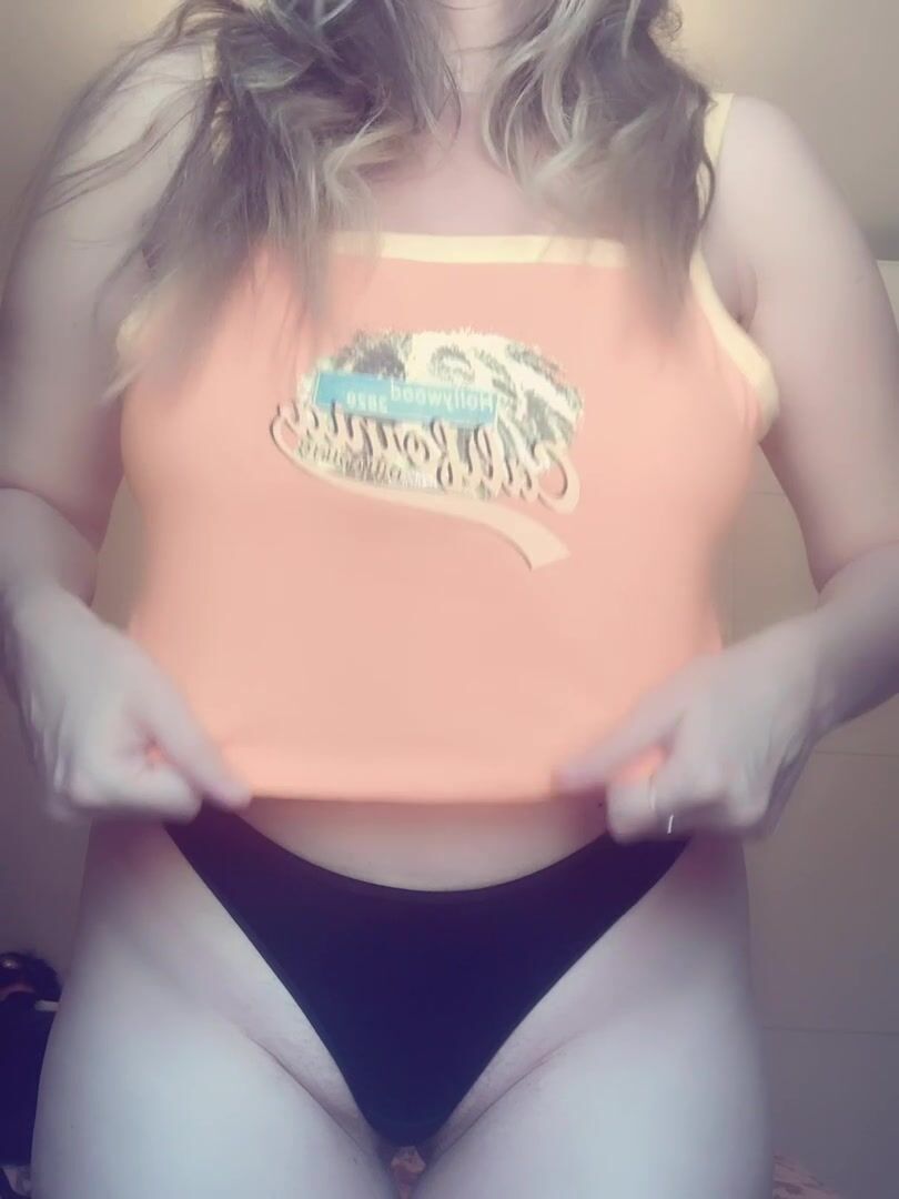Nothing more satisfying than bouncing my boobs for you