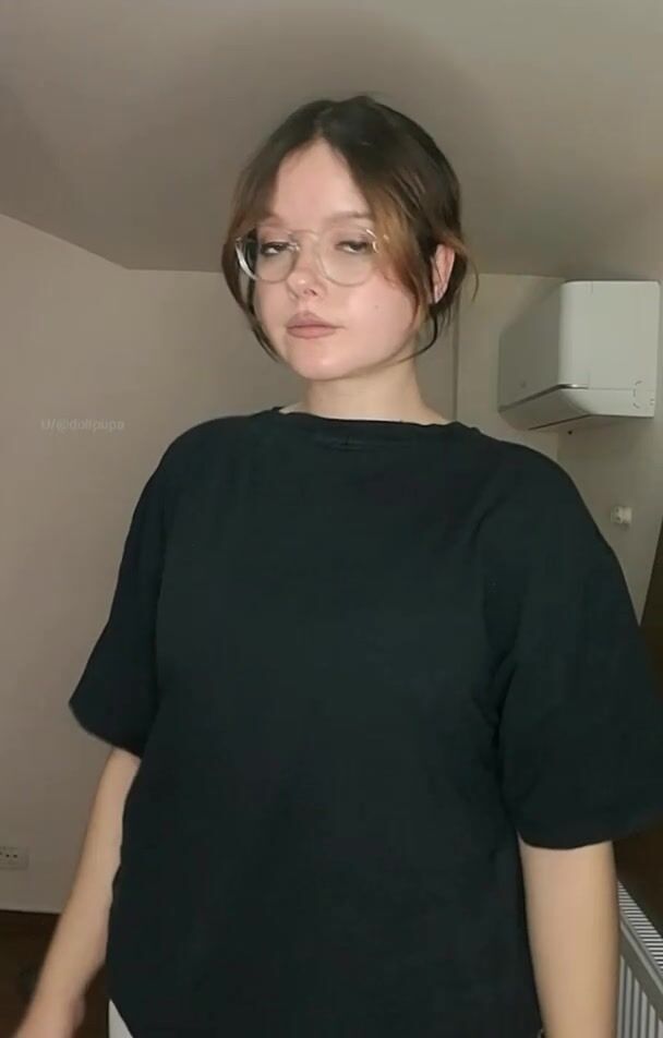 Do you think I've got anime tiddies? (19)