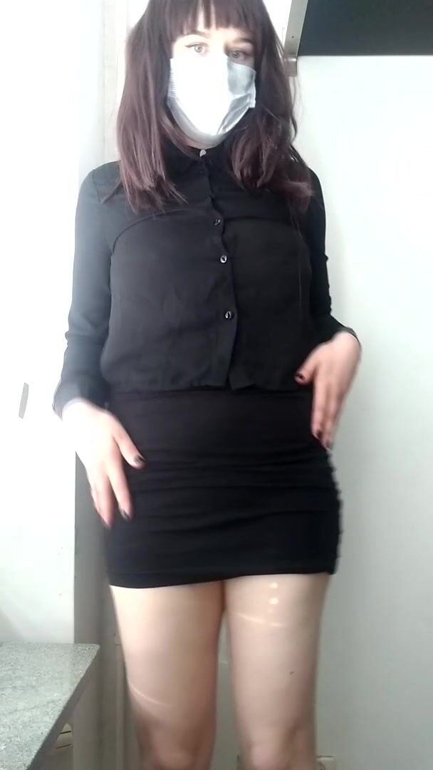 Watch me reveal my kinky lingerie and bounce my tits for you? ????