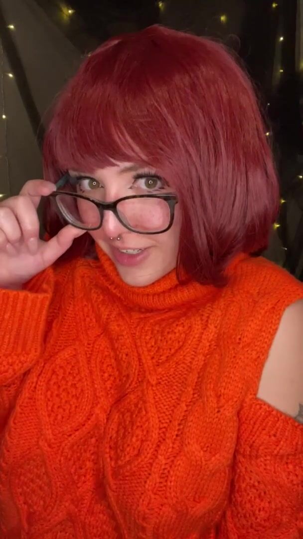 Jinkies, I forgot my bra