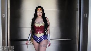 Boob Bounce: Wonder Woman Cosplayer Heroic Jiggle #3