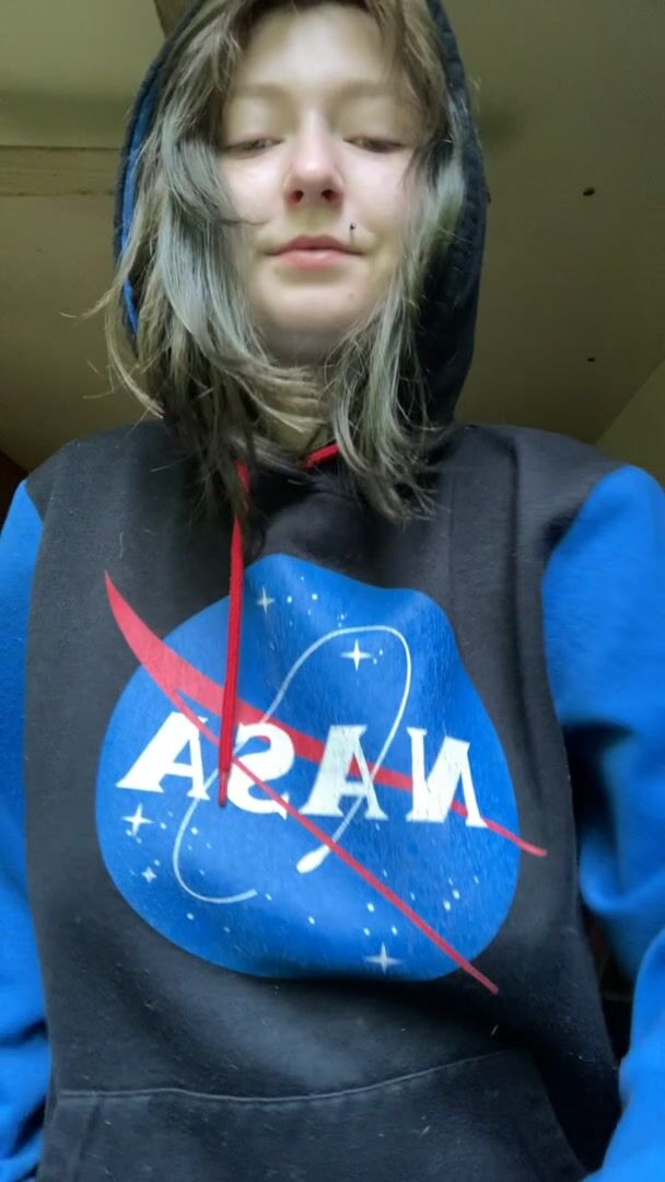 Anyone here like fresh woken titties ????