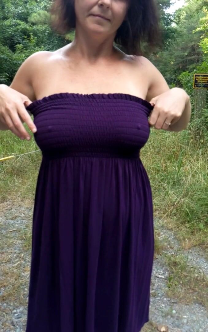 Anyone into 38y milf boobs?