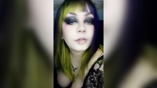 Boob Bounce: big goth tiddies for you #1