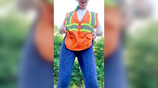 Boob Bounce: I love bouncing my tiddies during a work break ☺️ #2