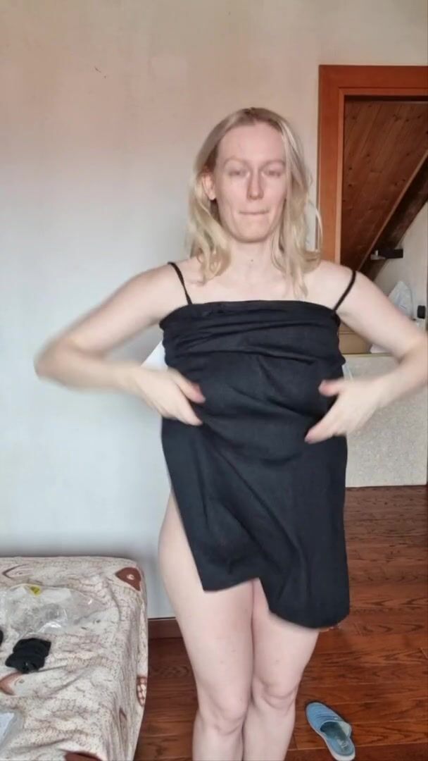 Big boobs strugglea
