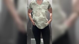 MILF Bouncing Big Tits at the Gym