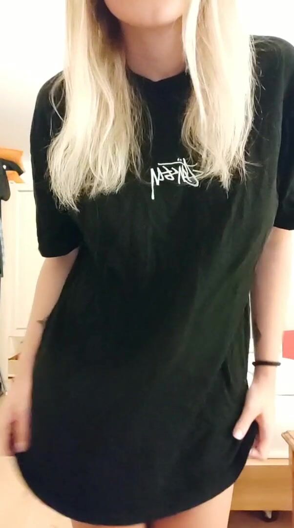 I'd love to be your 5'2 little nympho fucktoy