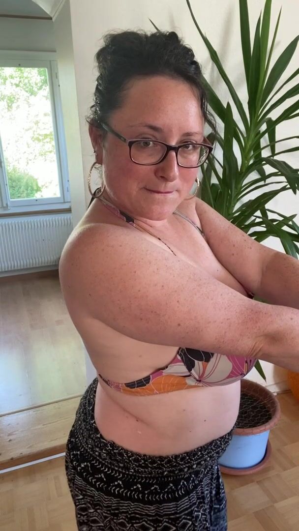 Can I be your favorite MILF?