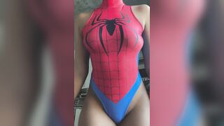 Boob Bounce: Are your spidey senses tingling? #2