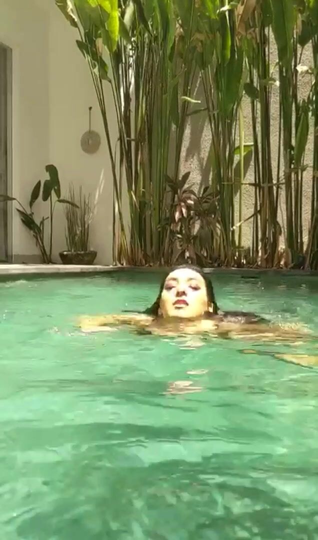 Bouncing underwater