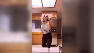 Boob Bounce: Kitchen boogie #4