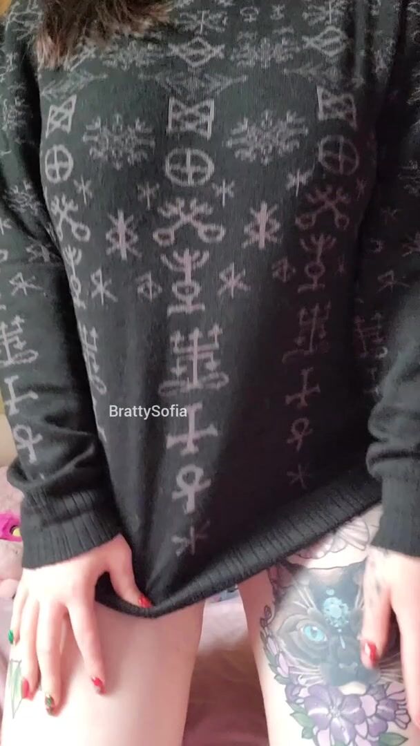 Revealing my bouncy 34HH boobs