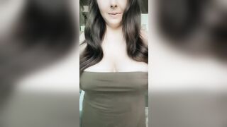 Boob Bounce: Can you tell I’m 33 by how they bounce? #5