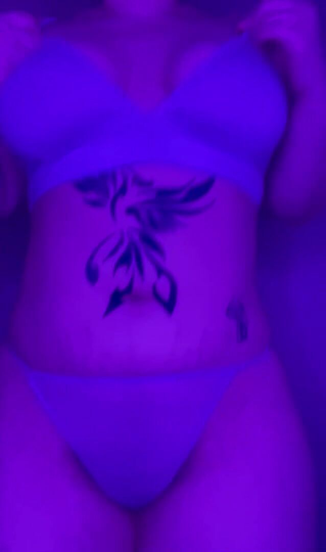 All the bounces from a squishy girl