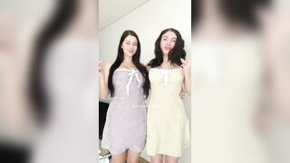 Boob Bounce: Think you could handle 2 bouncy Aussies? #4