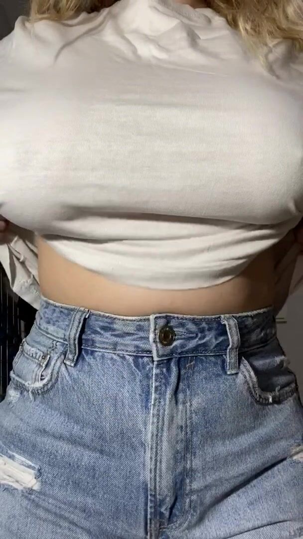 Sometimes even i forget how big they are ????