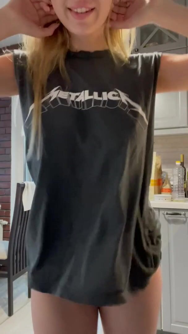 Jiggling in your face