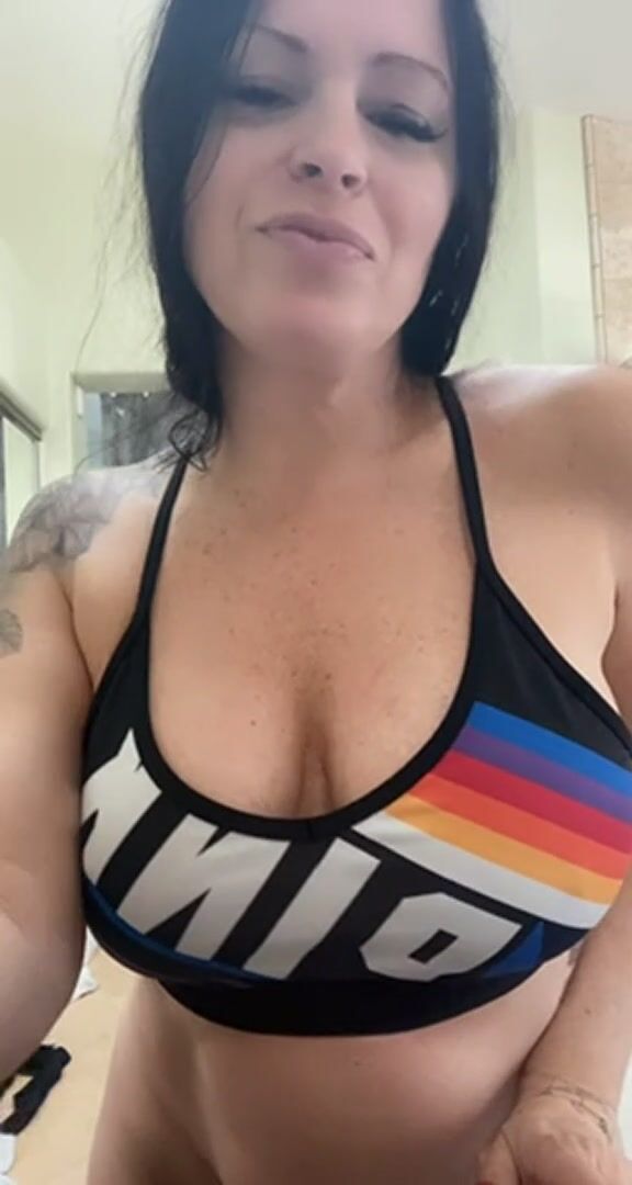 A little milfy drop???