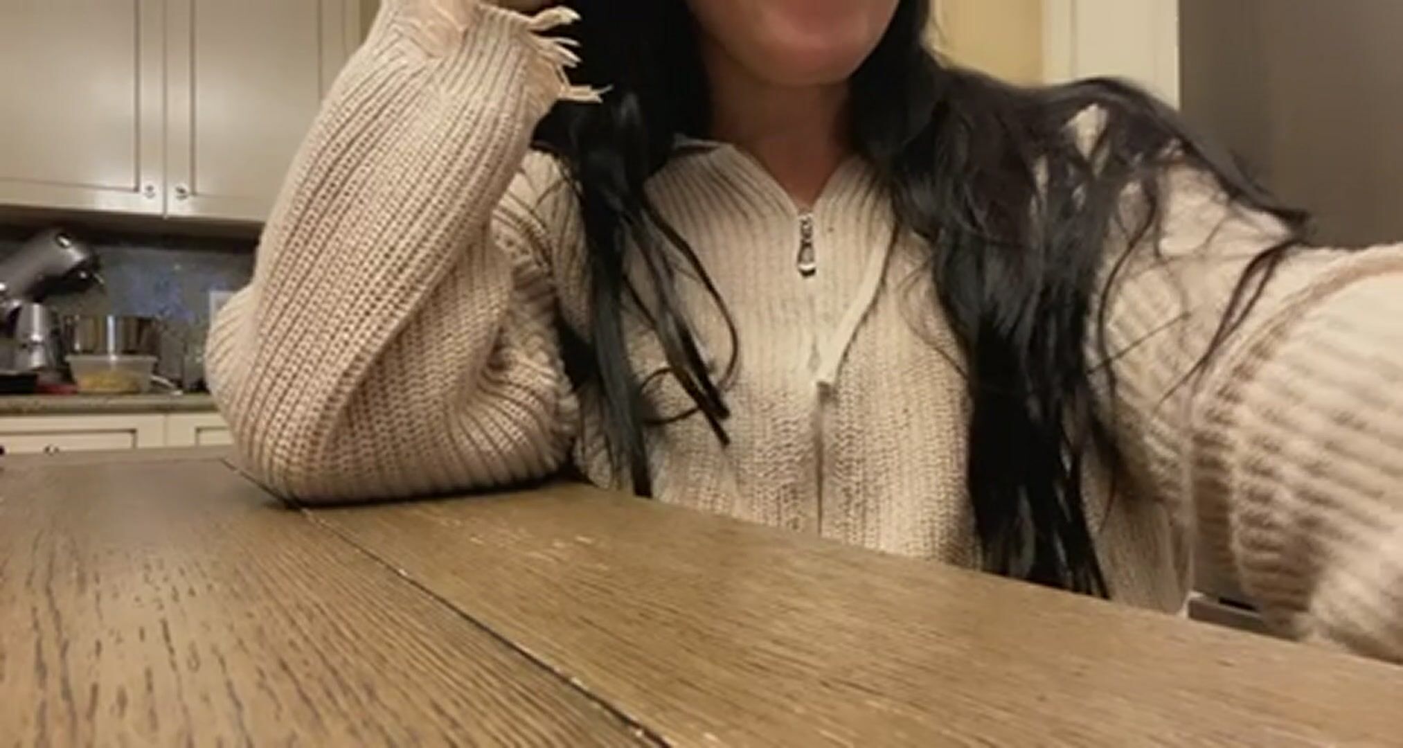 Sneaky titty flashes…. Shhhhh